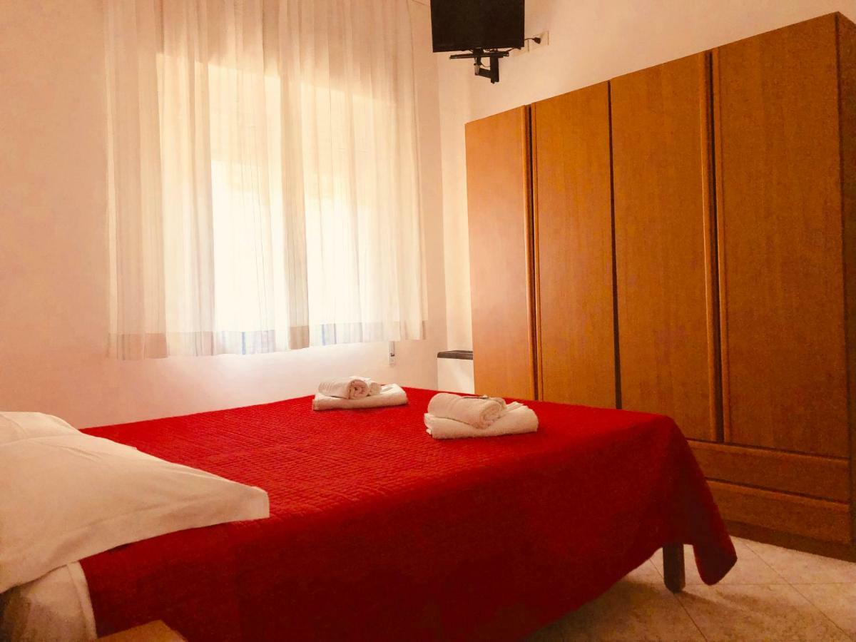 Hotel Villa Lieta Rimini Bagian luar foto